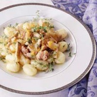 Ньоки из картофеля с колбасками и грибами