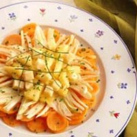 Салат с морковью и фенхелем