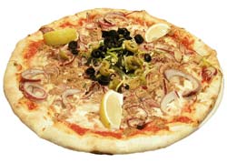 Пицца с тунцом и луком Пицца с тунцом и луком