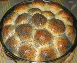 Рецепты: Пирог из булочек с ветчиной и сыром Рецепты: Пирог из булочек с ветчиной и сыром